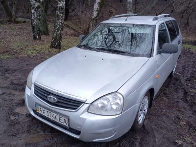 В рассрочку ВАЗ 217130 Приора универсал с кондиционером