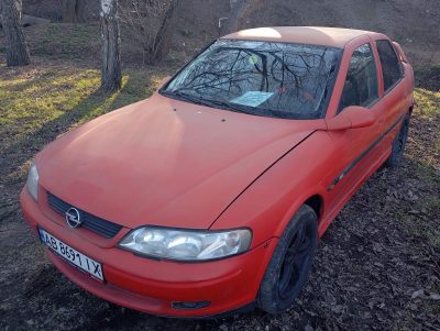 В рассрочку Opel Vectra АКПП двигатель X25XE на газу